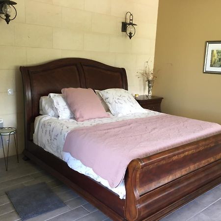 Chateau Couchebout Bed and Breakfast Pugnac Exterior foto